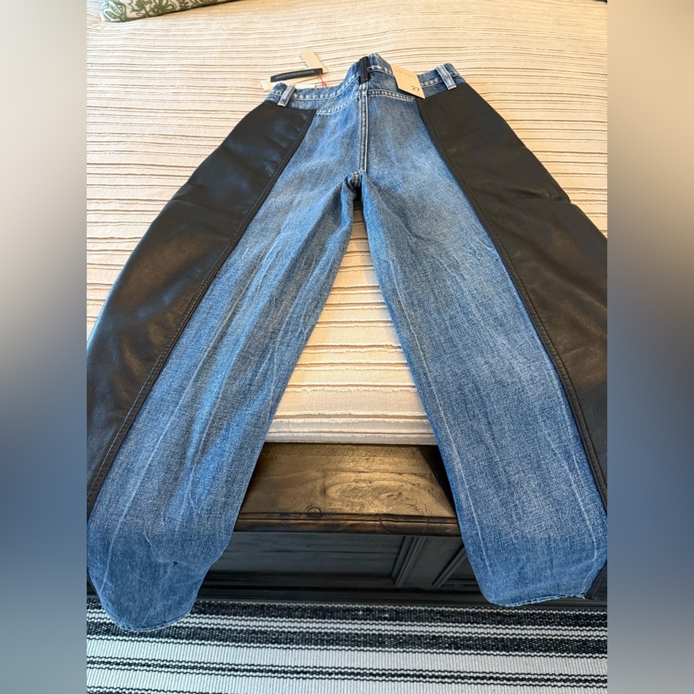 Alice & Olivia Trish Vegan leather / denim jeans - Picture 7 of 7